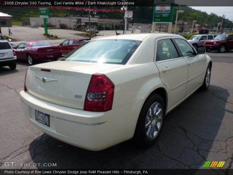 Cool Vanilla White / Dark Khaki/Light Graystone 2008 Chrysler 300 Touring