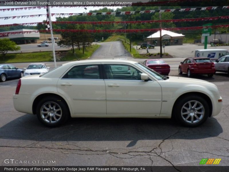 Cool Vanilla White / Dark Khaki/Light Graystone 2008 Chrysler 300 Touring