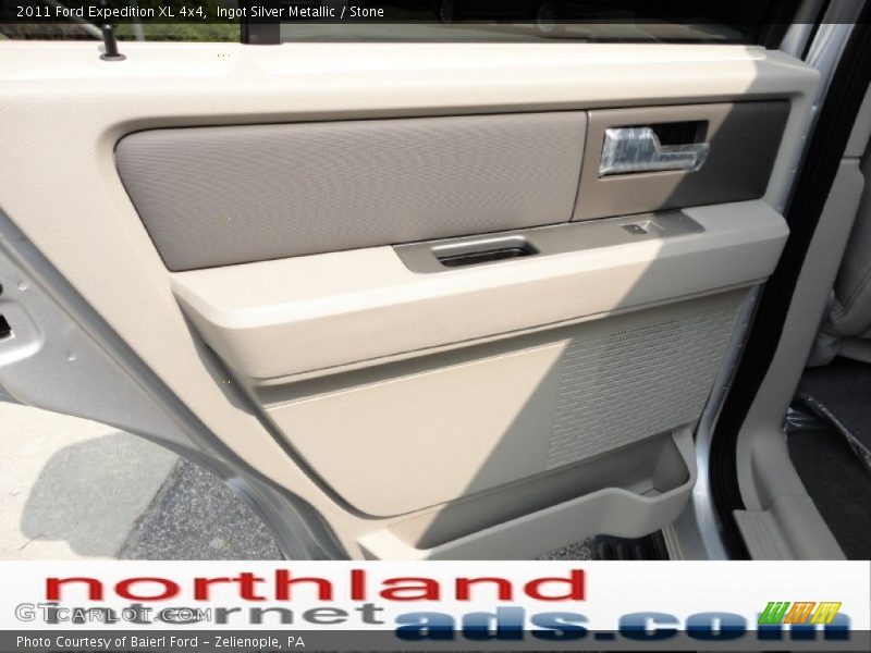 Ingot Silver Metallic / Stone 2011 Ford Expedition XL 4x4