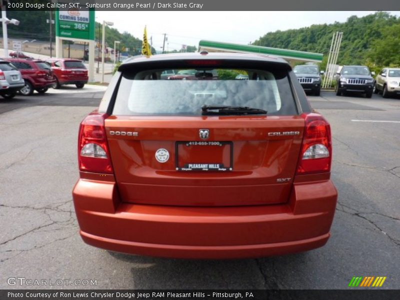Sunburst Orange Pearl / Dark Slate Gray 2009 Dodge Caliber SXT