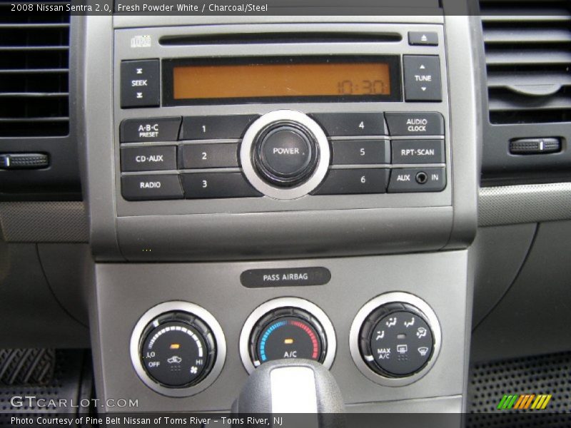 Fresh Powder White / Charcoal/Steel 2008 Nissan Sentra 2.0