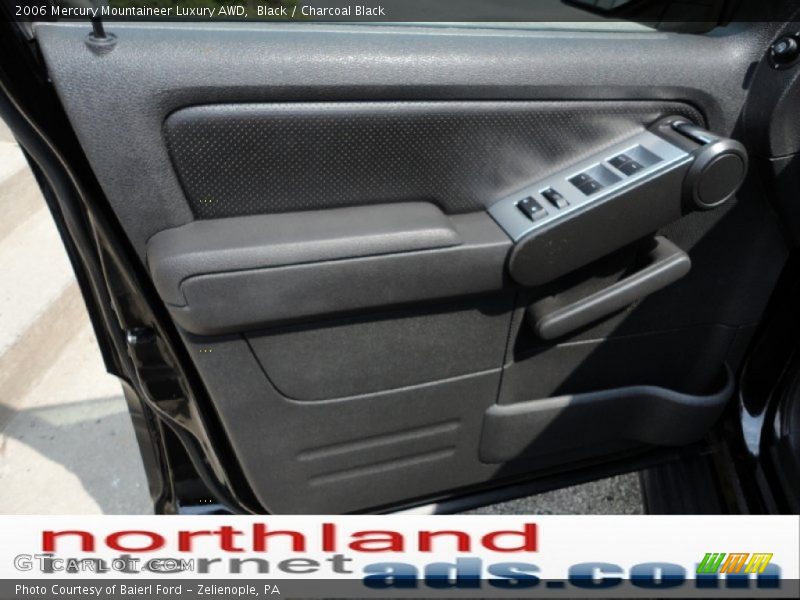 Black / Charcoal Black 2006 Mercury Mountaineer Luxury AWD