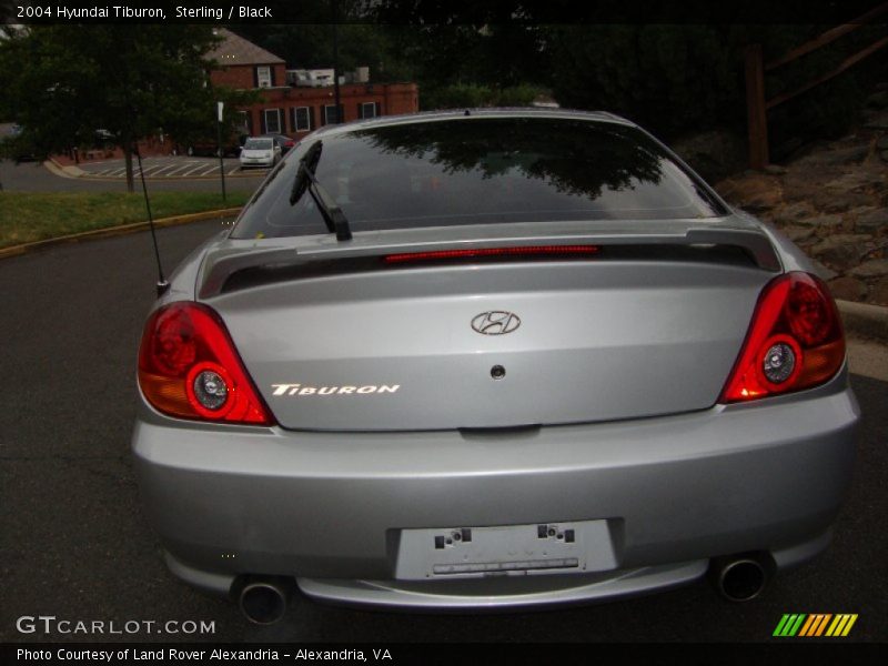 Sterling / Black 2004 Hyundai Tiburon