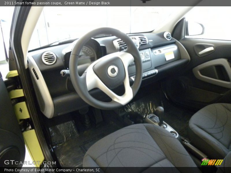 Green Matte / Design Black 2011 Smart fortwo passion coupe