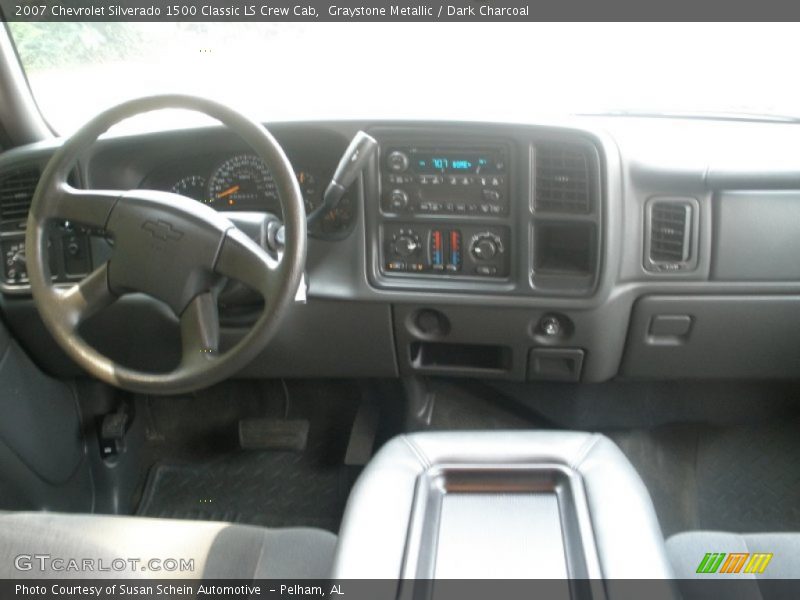 Graystone Metallic / Dark Charcoal 2007 Chevrolet Silverado 1500 Classic LS Crew Cab