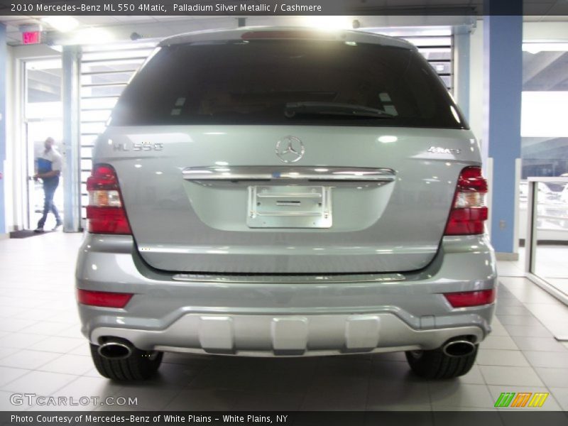 Palladium Silver Metallic / Cashmere 2010 Mercedes-Benz ML 550 4Matic