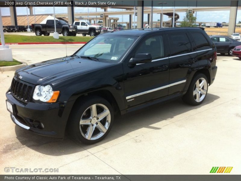 Front 3/4 View of 2008 Grand Cherokee SRT8 4x4