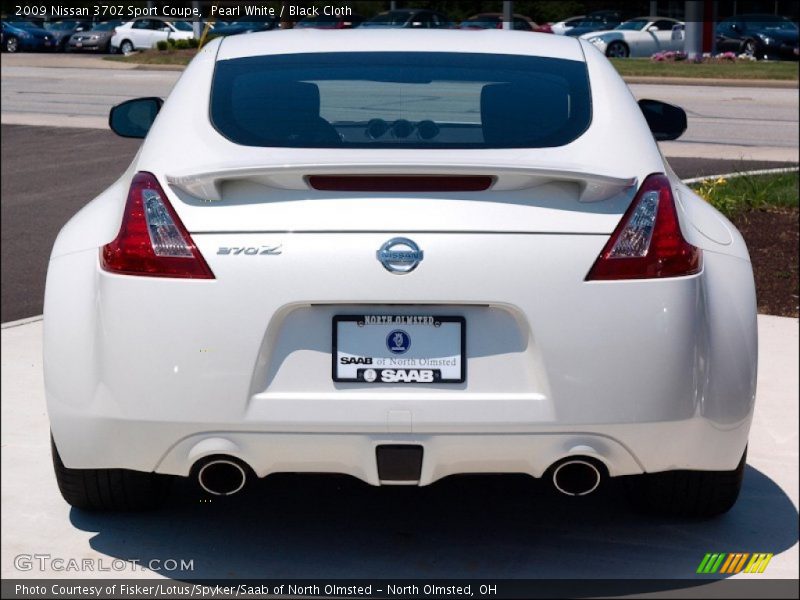 Pearl White / Black Cloth 2009 Nissan 370Z Sport Coupe