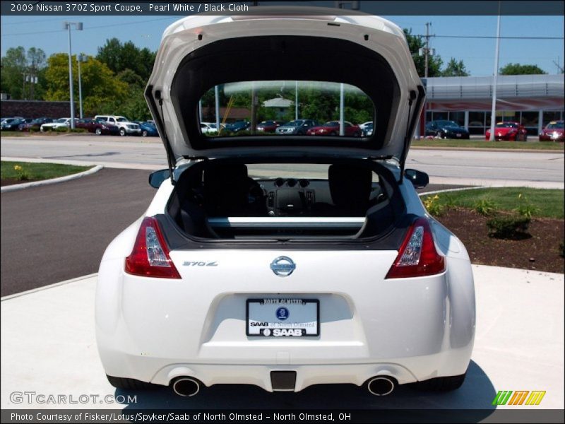 Pearl White / Black Cloth 2009 Nissan 370Z Sport Coupe