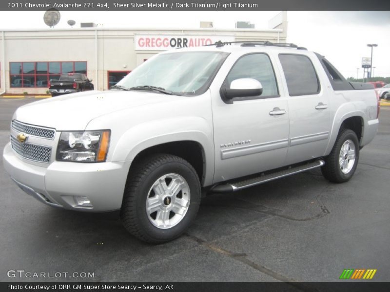 Sheer Silver Metallic / Dark Titanium/Light Titanium 2011 Chevrolet Avalanche Z71 4x4