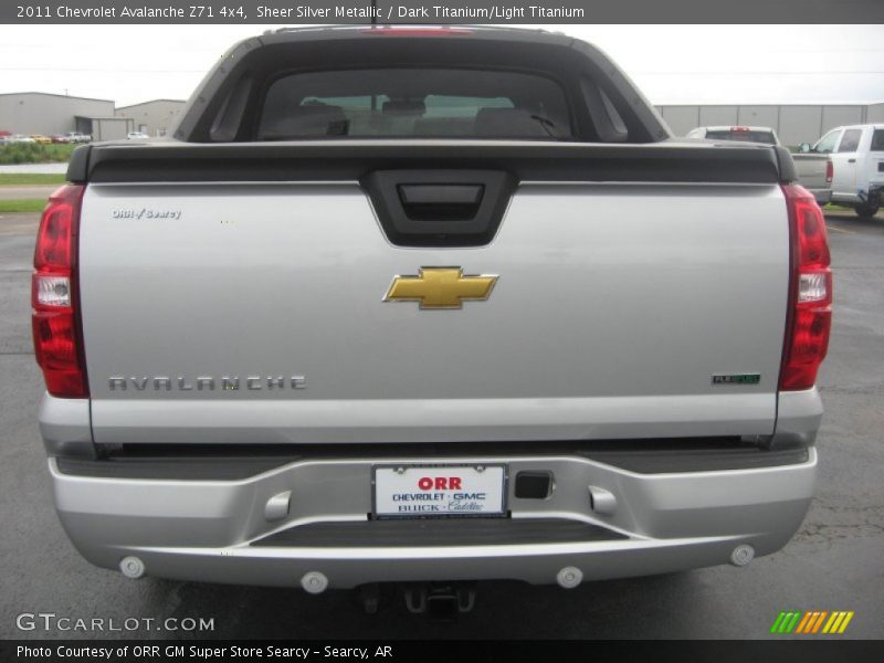 Sheer Silver Metallic / Dark Titanium/Light Titanium 2011 Chevrolet Avalanche Z71 4x4