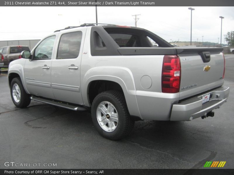 Sheer Silver Metallic / Dark Titanium/Light Titanium 2011 Chevrolet Avalanche Z71 4x4