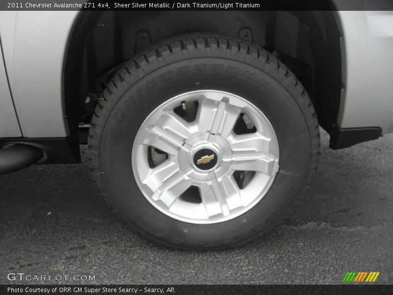 Sheer Silver Metallic / Dark Titanium/Light Titanium 2011 Chevrolet Avalanche Z71 4x4