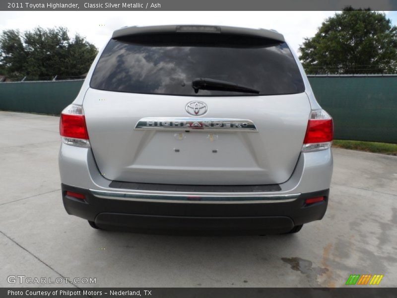 Classic Silver Metallic / Ash 2011 Toyota Highlander
