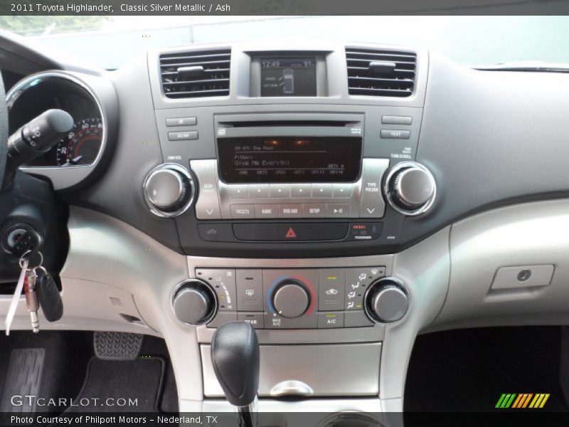Controls of 2011 Highlander 