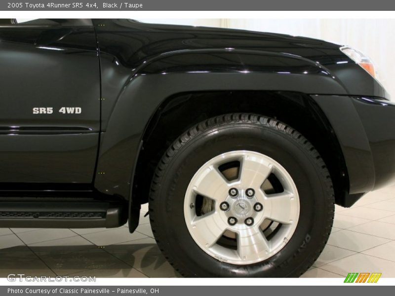 Black / Taupe 2005 Toyota 4Runner SR5 4x4