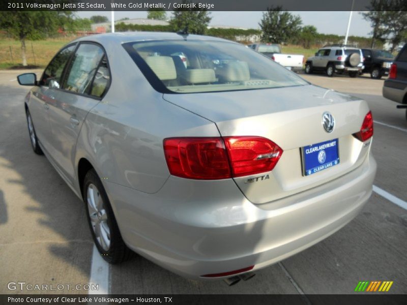 White Gold Metallic / Cornsilk Beige 2011 Volkswagen Jetta SE Sedan