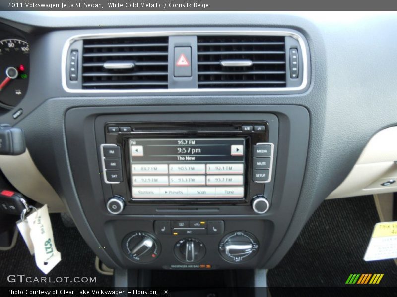 White Gold Metallic / Cornsilk Beige 2011 Volkswagen Jetta SE Sedan