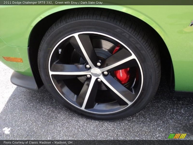  2011 Challenger SRT8 392 Wheel