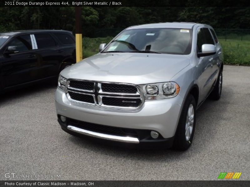 Bright Silver Metallic / Black 2011 Dodge Durango Express 4x4