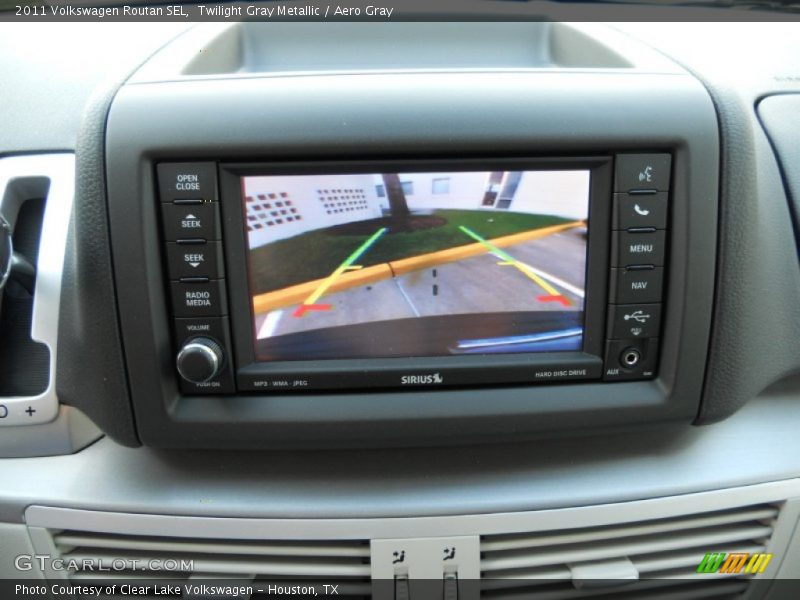 Controls of 2011 Routan SEL