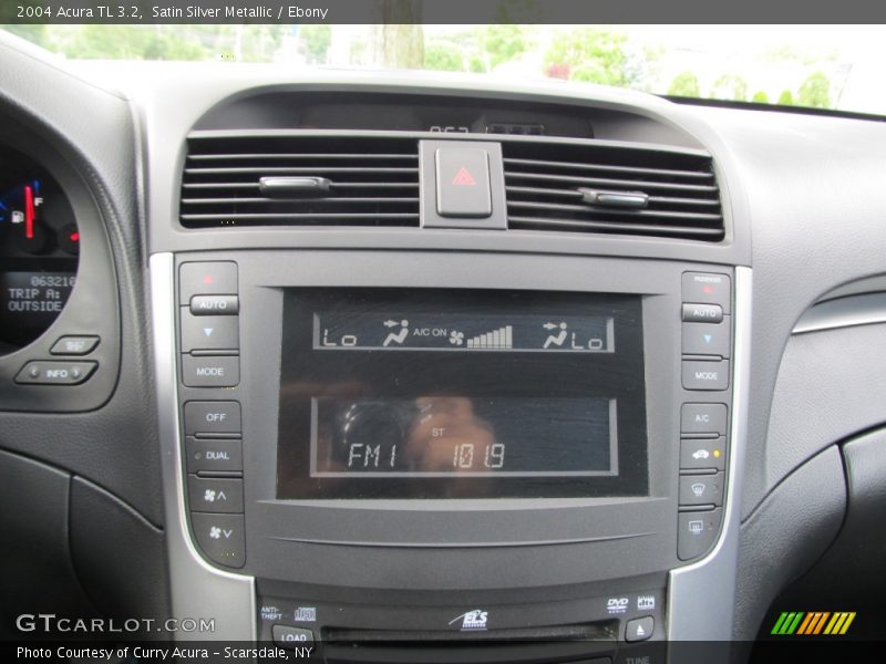 Satin Silver Metallic / Ebony 2004 Acura TL 3.2