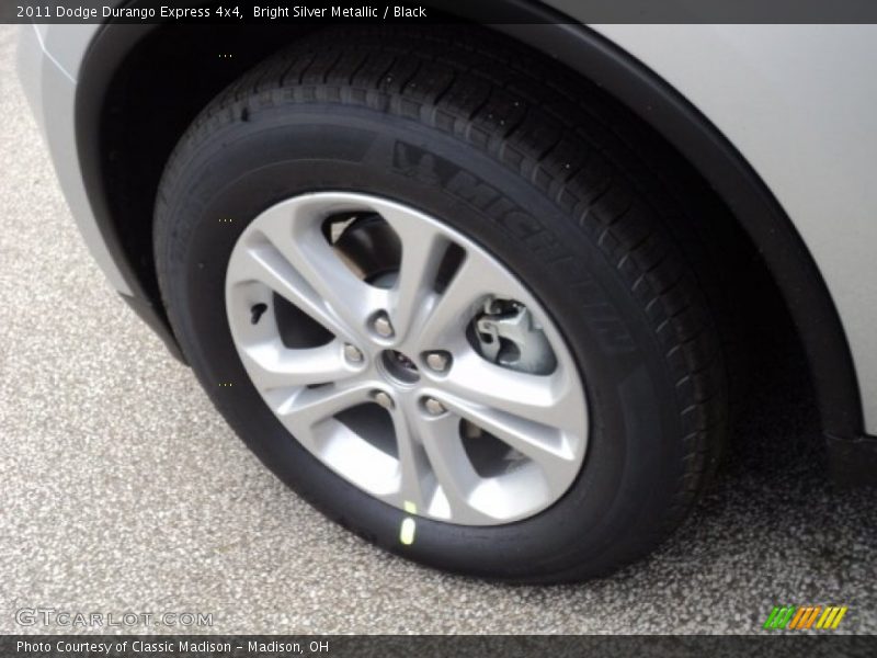 Bright Silver Metallic / Black 2011 Dodge Durango Express 4x4