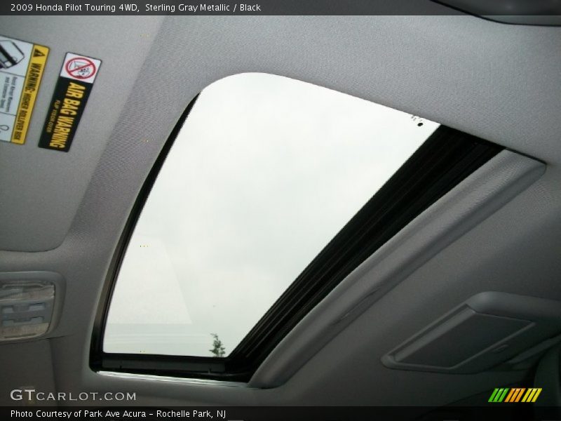 Sterling Gray Metallic / Black 2009 Honda Pilot Touring 4WD