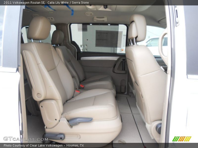 Calla Lily White / Sierra Stone 2011 Volkswagen Routan SE