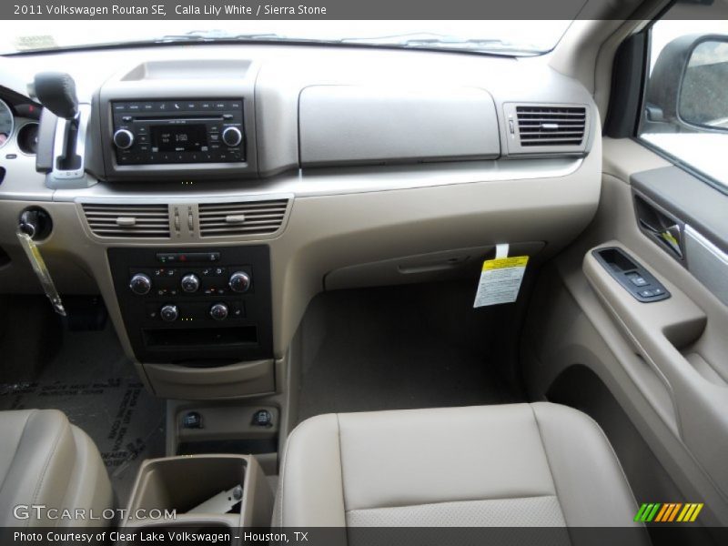 Calla Lily White / Sierra Stone 2011 Volkswagen Routan SE