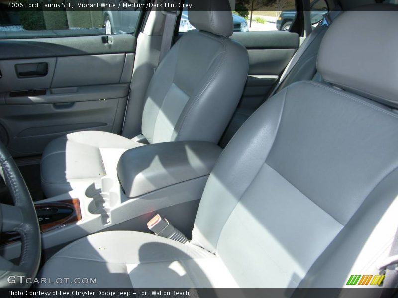 Vibrant White / Medium/Dark Flint Grey 2006 Ford Taurus SEL