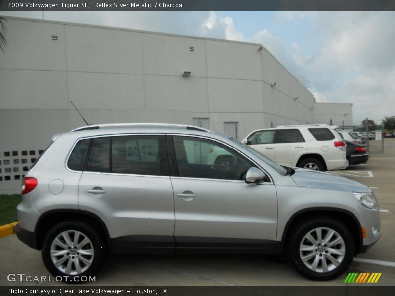 Reflex Silver Metallic / Charcoal 2009 Volkswagen Tiguan SE