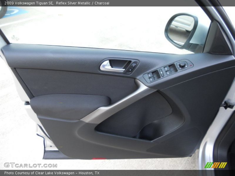Reflex Silver Metallic / Charcoal 2009 Volkswagen Tiguan SE