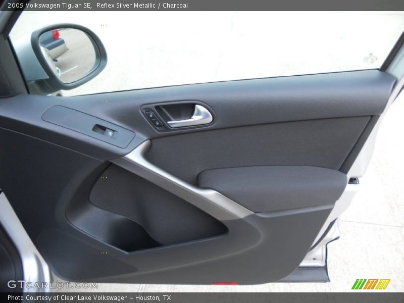 Reflex Silver Metallic / Charcoal 2009 Volkswagen Tiguan SE