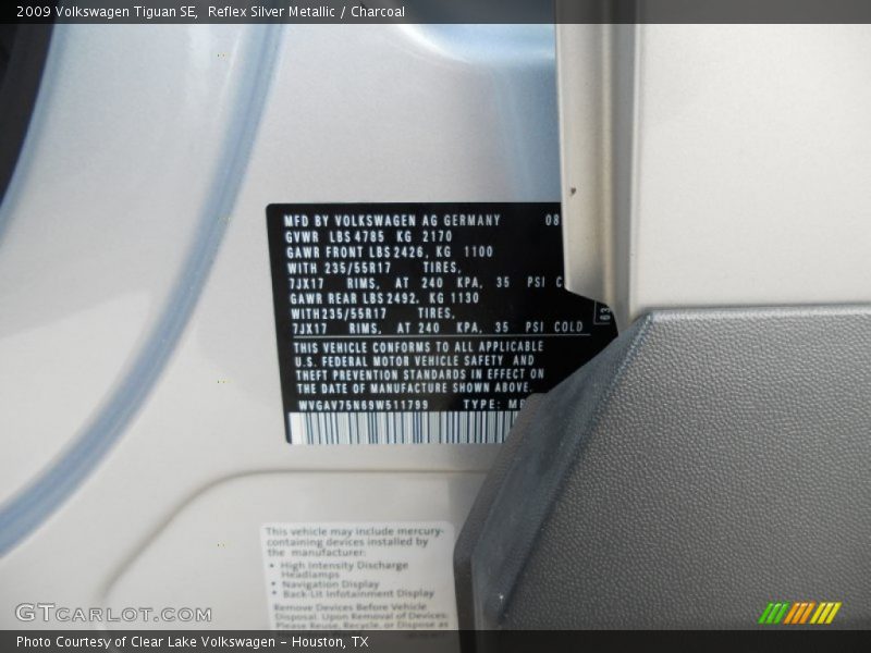 Reflex Silver Metallic / Charcoal 2009 Volkswagen Tiguan SE