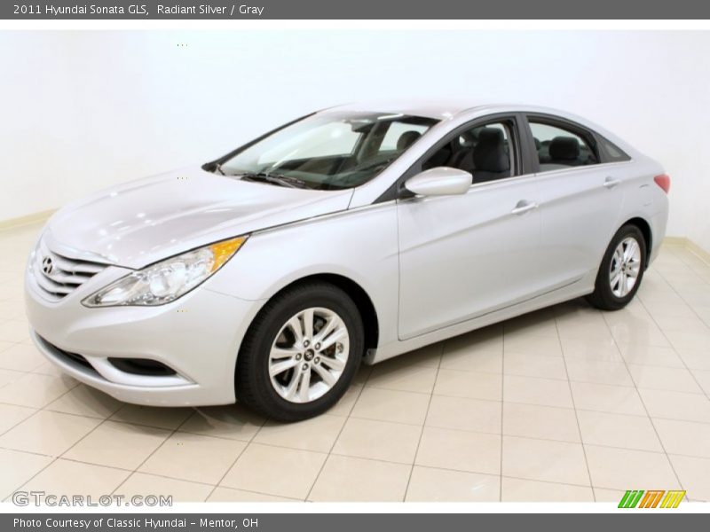 Radiant Silver / Gray 2011 Hyundai Sonata GLS