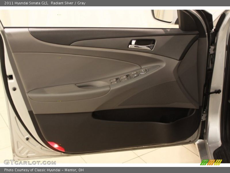 Radiant Silver / Gray 2011 Hyundai Sonata GLS