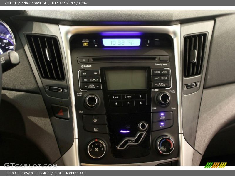 Radiant Silver / Gray 2011 Hyundai Sonata GLS