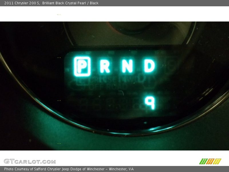 Brilliant Black Crystal Pearl / Black 2011 Chrysler 200 S