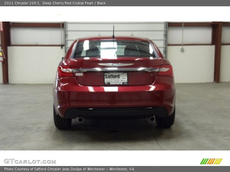 Deep Cherry Red Crystal Pearl / Black 2011 Chrysler 200 S