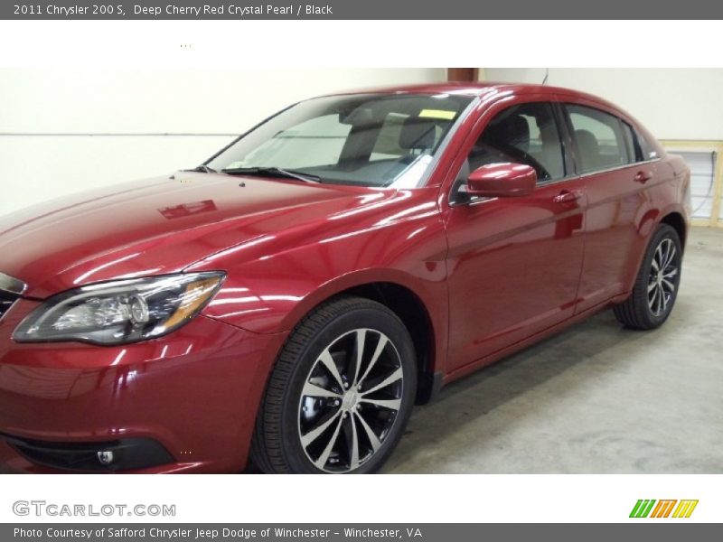 Deep Cherry Red Crystal Pearl / Black 2011 Chrysler 200 S