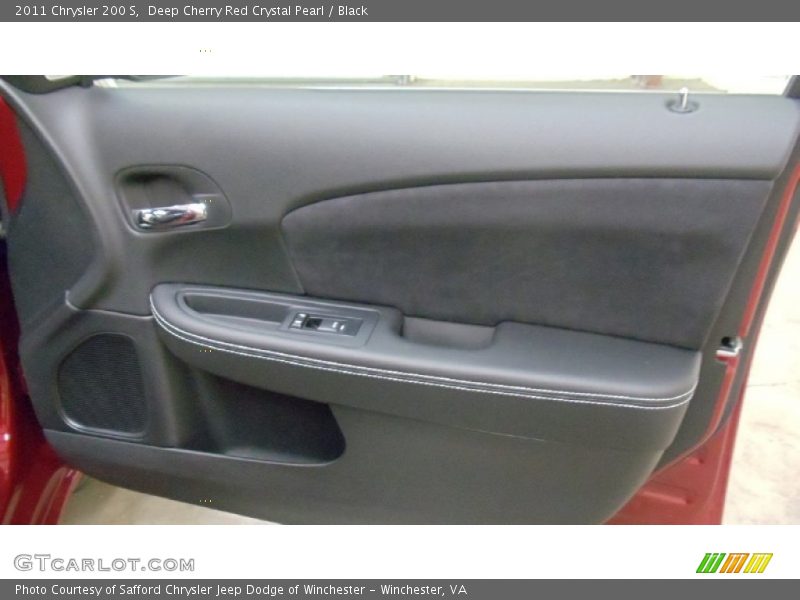 Deep Cherry Red Crystal Pearl / Black 2011 Chrysler 200 S