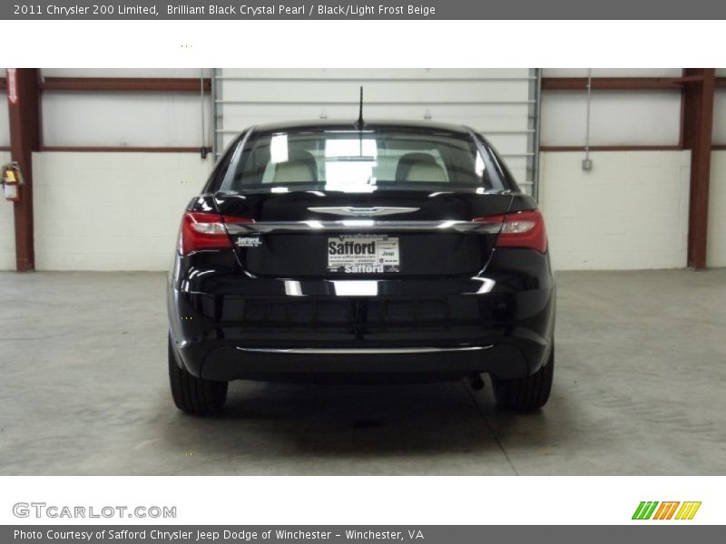 Brilliant Black Crystal Pearl / Black/Light Frost Beige 2011 Chrysler 200 Limited