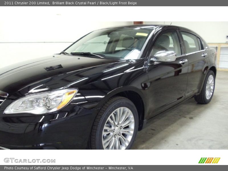 Brilliant Black Crystal Pearl / Black/Light Frost Beige 2011 Chrysler 200 Limited