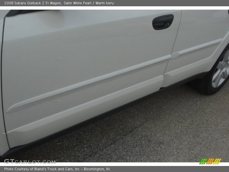 Satin White Pearl / Warm Ivory 2008 Subaru Outback 2.5i Wagon