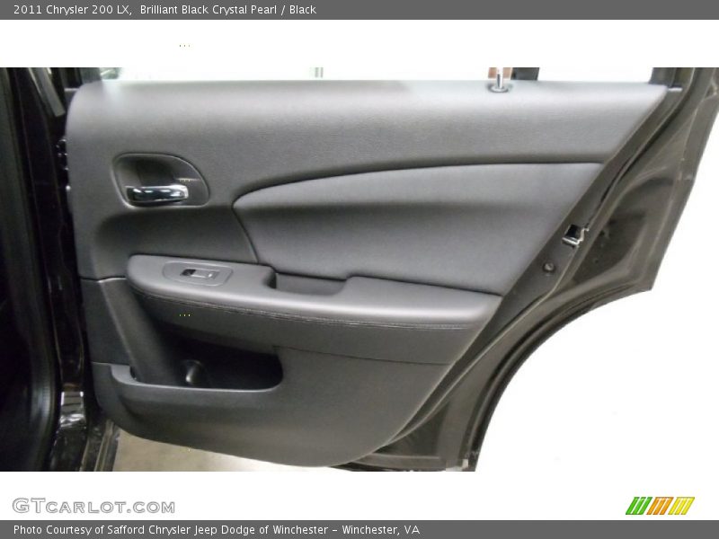 Brilliant Black Crystal Pearl / Black 2011 Chrysler 200 LX