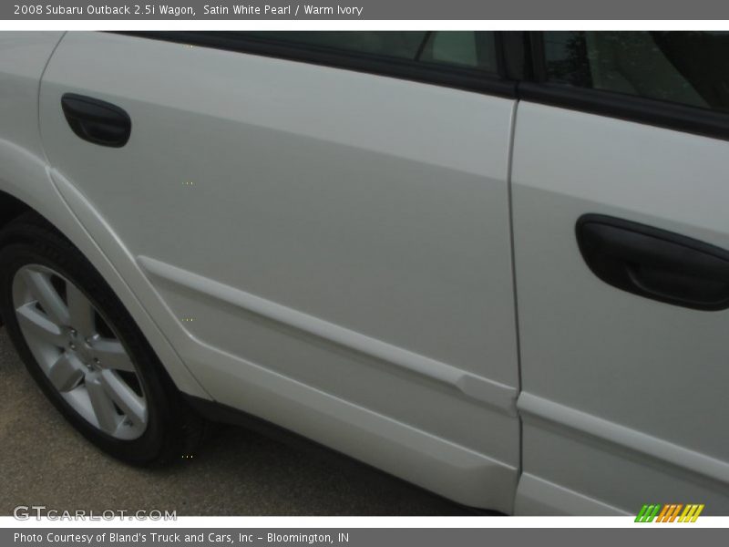 Satin White Pearl / Warm Ivory 2008 Subaru Outback 2.5i Wagon