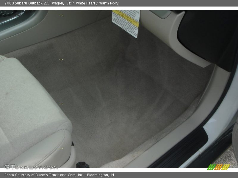 Satin White Pearl / Warm Ivory 2008 Subaru Outback 2.5i Wagon