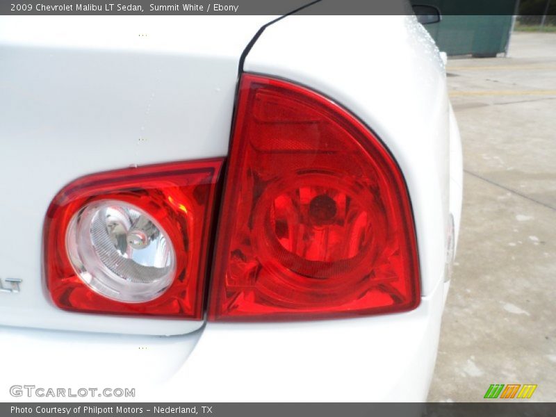 Summit White / Ebony 2009 Chevrolet Malibu LT Sedan