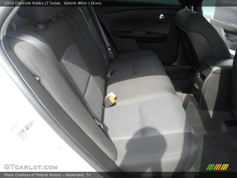 Summit White / Ebony 2009 Chevrolet Malibu LT Sedan